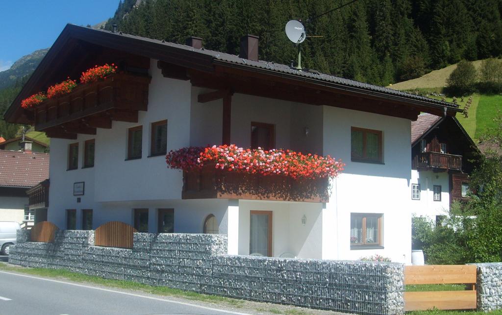 Gasthof Zur Einkehr Sankt Leonhard im Pitztal Exterior photo