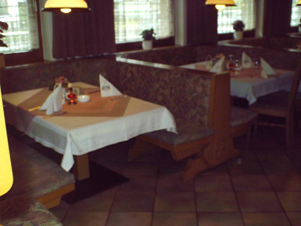 Gasthof Zur Einkehr Sankt Leonhard im Pitztal Exterior photo